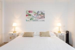 Posteľ alebo postele v izbe v ubytovaní EDEN RENTALS Duke Ocean Views with AC