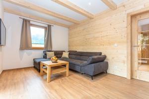 Posedenie v ubytovaní Chalet Mandl Sauna Pool Rollstuhlgängig