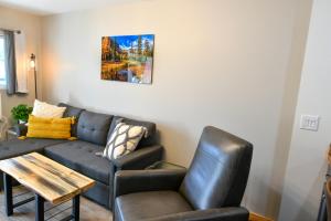 Χώρος καθιστικού στο The Darmont Hotel and Suites