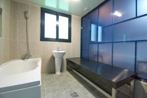 Koupelna v ubytování Hotel Danube Seomyeon