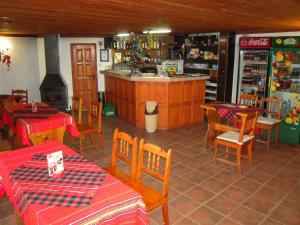 Lounge nebo bar v ubytování Panorama Hotel + 16 fotografií