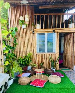 Zahrada ubytování Joyful Hut with Netflix and Perfect Sunrise View Maya, Daanbantayan