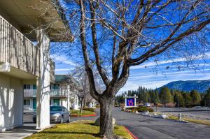 Gallery image of Motel 6-South Lake Tahoe, CA in South Lake Tahoe