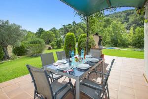 Vonkajšia záhrada v ubytovaní Villa Maina by Villa Plus