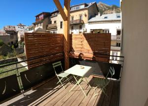 Balkón nebo terasa v ubytování Maison neuve proche de Barcelonnette
