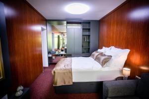 Cama ou camas em um quarto em Motel 1