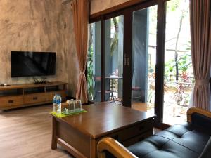 TV a/nebo společenská místnost v ubytování Likita Resort