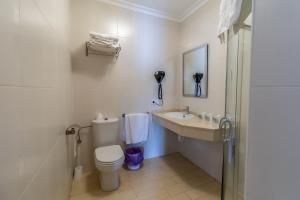 Kúpeľňa v ubytovaní Hotel Kika + 37 fotografií