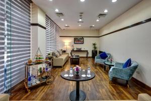 Χώρος καθιστικού στο Mercure Gold Hotel Jumeirah Dubai by Accor