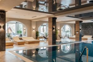 Posedenie v ubytovaní Ведмежа гора Family Resort & Spa