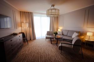 A seating area at Thermal Hotel Visegrád