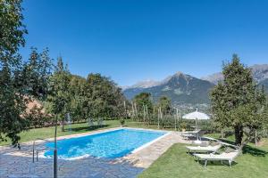 A piscina localizada em Plunerhof ou nos arredores