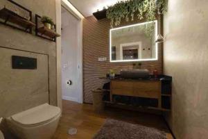 Bilik mandi di Sierra Nevada luxury apartment