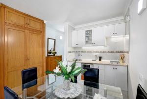 Kuchnia lub aneks kuchenny w obiekcie Apartamento Mertxe