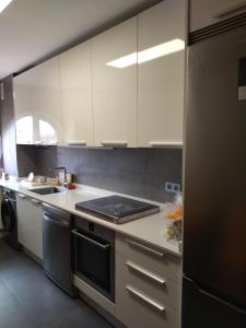 Kuchyň nebo kuchyňský kout v ubytování Preciosa Casa en Castro Urdiales