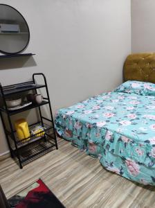 Un pat sau paturi într-o cameră la CTZ PAROH RIVER PARK