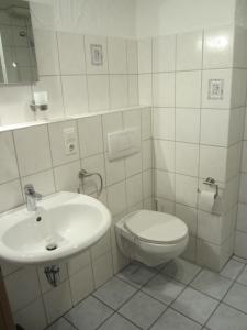 Bilik mandi di Ferienwohnung Mause +24 gambar