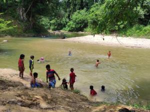 Gallery image of CTZ PAROH RIVER PARK in Jertih