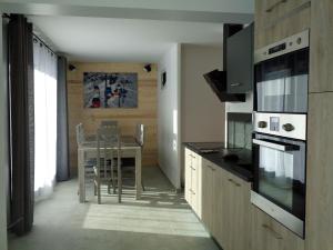 Gallery image of Appartement de 4 chambres a Les Deux Alpes a 100 m des pistes avec jardin clos et wifi in Les Deux Alpes