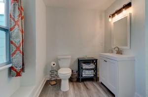 Fotografie z fotogalerie ubytování 5 bed 4 bath pool table fire pit walk to beach v destinaci Daytona Beach + 28 fotografií