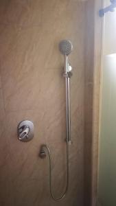 Koupelna v ubytování Chapelet Hostal + 37 fotografií