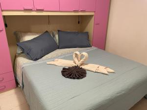 Кровать или кровати в номере Casa di nonno Memé CITRA 008035-LT-0018