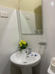 Koupelna v ubytování VBermor Hotel