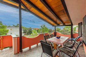 Balkon lub taras w obiekcie APARTMANI ZLATA