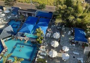 A piscina localizada em Eldorado Thermas Park Caldas Novas ou nos arredores
