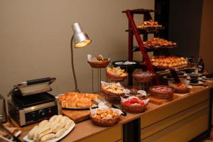 Comida no hotel ou em algum lugar perto