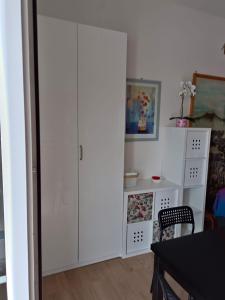 Cucina o angolo cottura di BOLOGNA QUARTIERE SAVENA - APPARTAMENTO DI STEFANO
