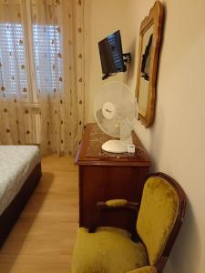 Letto o letti in una camera di BOLOGNA QUARTIERE SAVENA - APPARTAMENTO DI STEFANO
