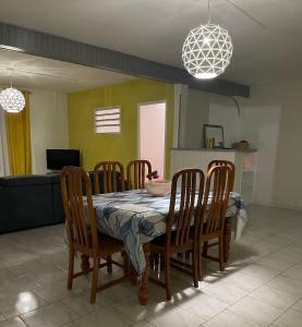 Posezení v ubytování Villa de L'anse - bas de villa