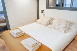 Postel nebo postele na pokoji v ubytování CASA LLOP a Paüls, Vall Fosca