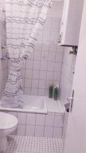 Un baño de Gäste Unterkunft