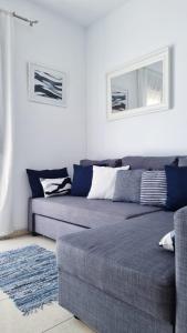 Ein Sitzbereich in der Unterkunft Costa Brava-St Antoni de Calonge apartament per parelles i famílies petites