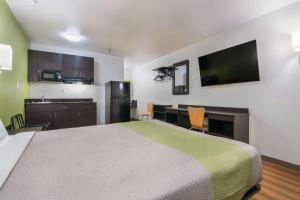 Kuchyň nebo kuchyňský kout v ubytování Motel 6-Abilene, TX