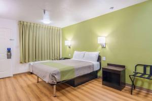 Postel nebo postele na pokoji v ubytování Motel 6-Abilene, TX
