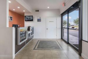 Kuchyň nebo kuchyňský kout v ubytování Motel 6-Abilene, TX