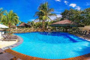 A piscina localizada em Best Western Suites Le Jardin Caldas Novas ou nos arredores