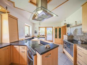 A kitchen or kitchenette at Gebirgsjagd