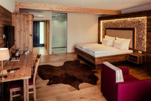 Postel nebo postele na pokoji v ubytování Villa Resort & Organic Spa - modernizace 2025