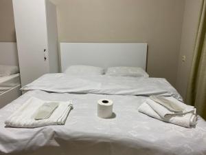 Katil atau katil-katil dalam bilik di nira hotel