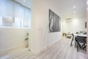 Zdjęcie z galerii obiektu Encantador apartamento en Atocha w Madrycie