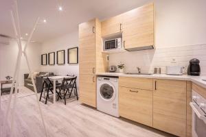 Zdjęcie z galerii obiektu Encantador apartamento en Atocha w Madrycie +12 zdjęć