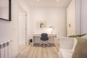 Zdjęcie z galerii obiektu Encantador apartamento en Atocha w Madrycie
