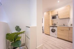 Zdjęcie z galerii obiektu Encantador apartamento en Atocha w Madrycie