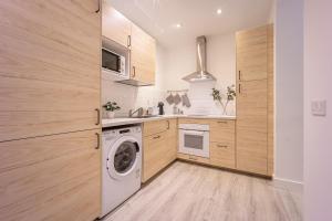 Zdjęcie z galerii obiektu Encantador apartamento en Atocha w Madrycie