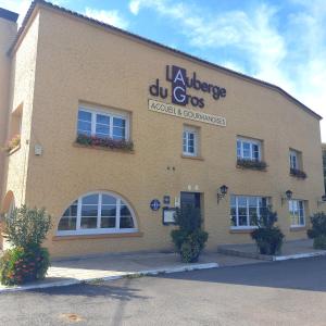 Afbeelding uit fotogalerij van Logis L'Auberge du Gros in Silly-sur-Nied