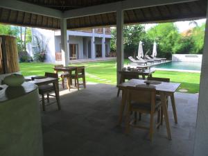 Jardí fora de Ju'Blu Hotel